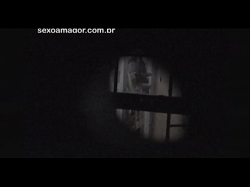 ❤️ Blondie se fait secrètement filmer par un voyeur du quartier caché derrière des briques creuses. ❤ Porno at us fr.porngipfy.ru  ☑
